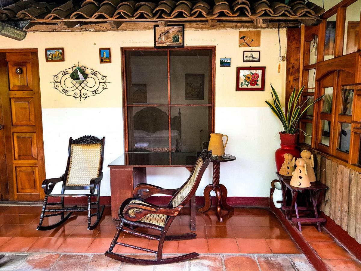 Casa De Los Berrios Leon Luaran gambar