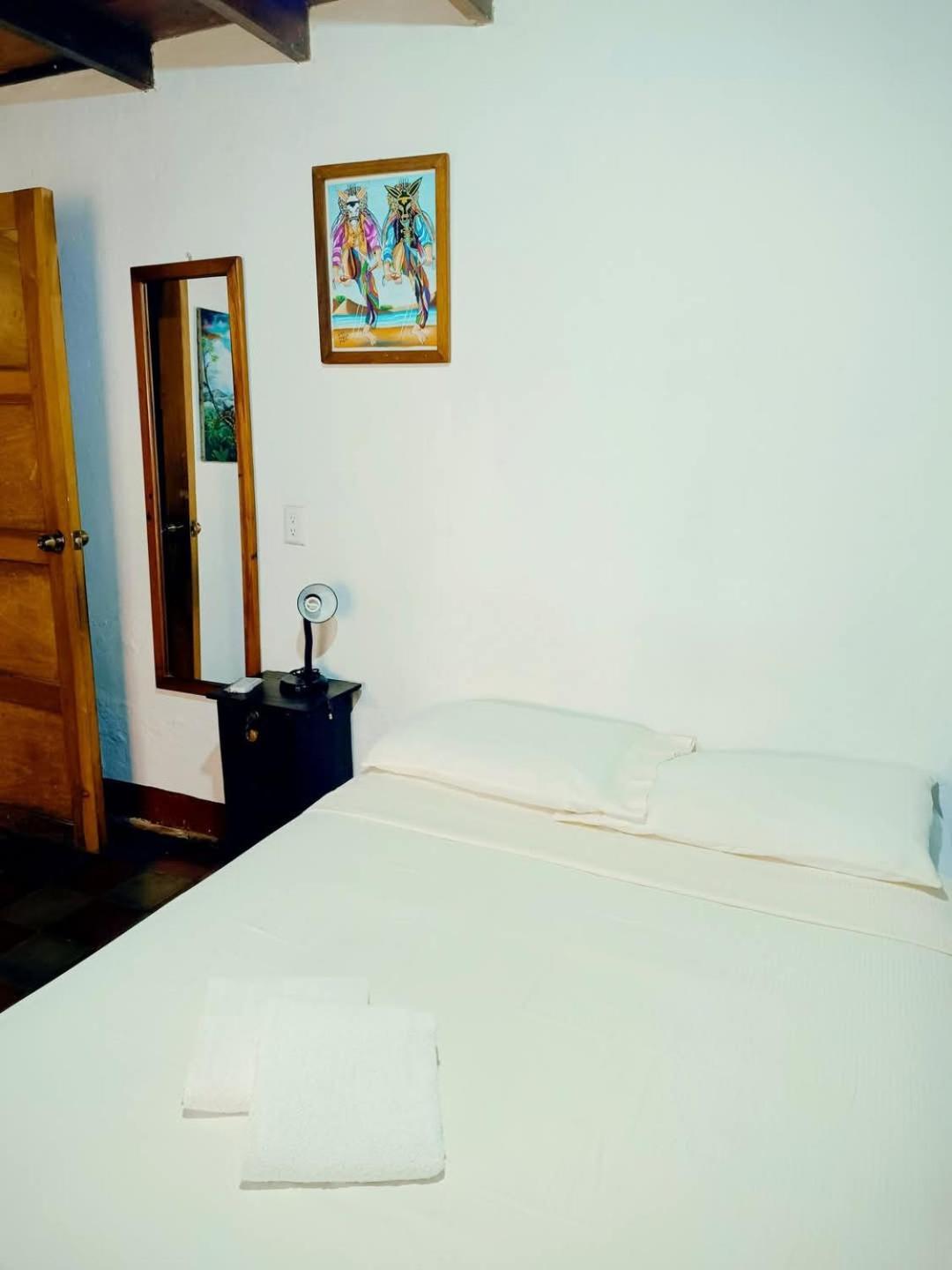 Casa De Los Berrios Leon Luaran gambar