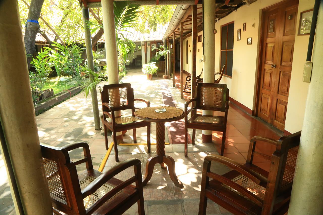 Casa De Los Berrios Leon Luaran gambar